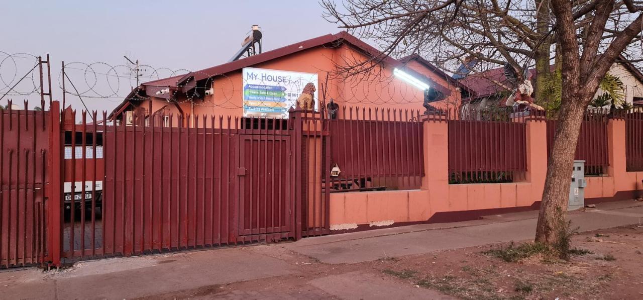 My House Guest House Pretoria-Noord Buitenkant foto